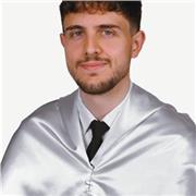 Profesor de artes visuales imparte clases